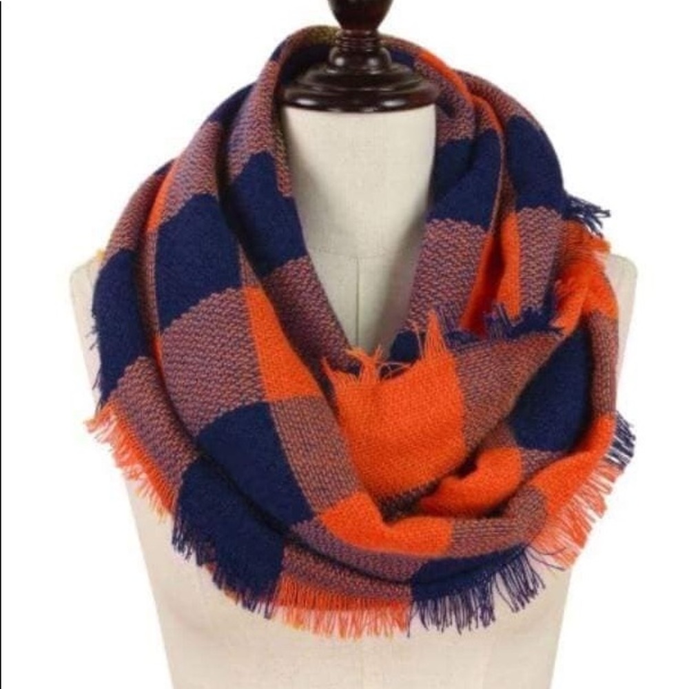 Infinity scarf - Picture 2 of 2